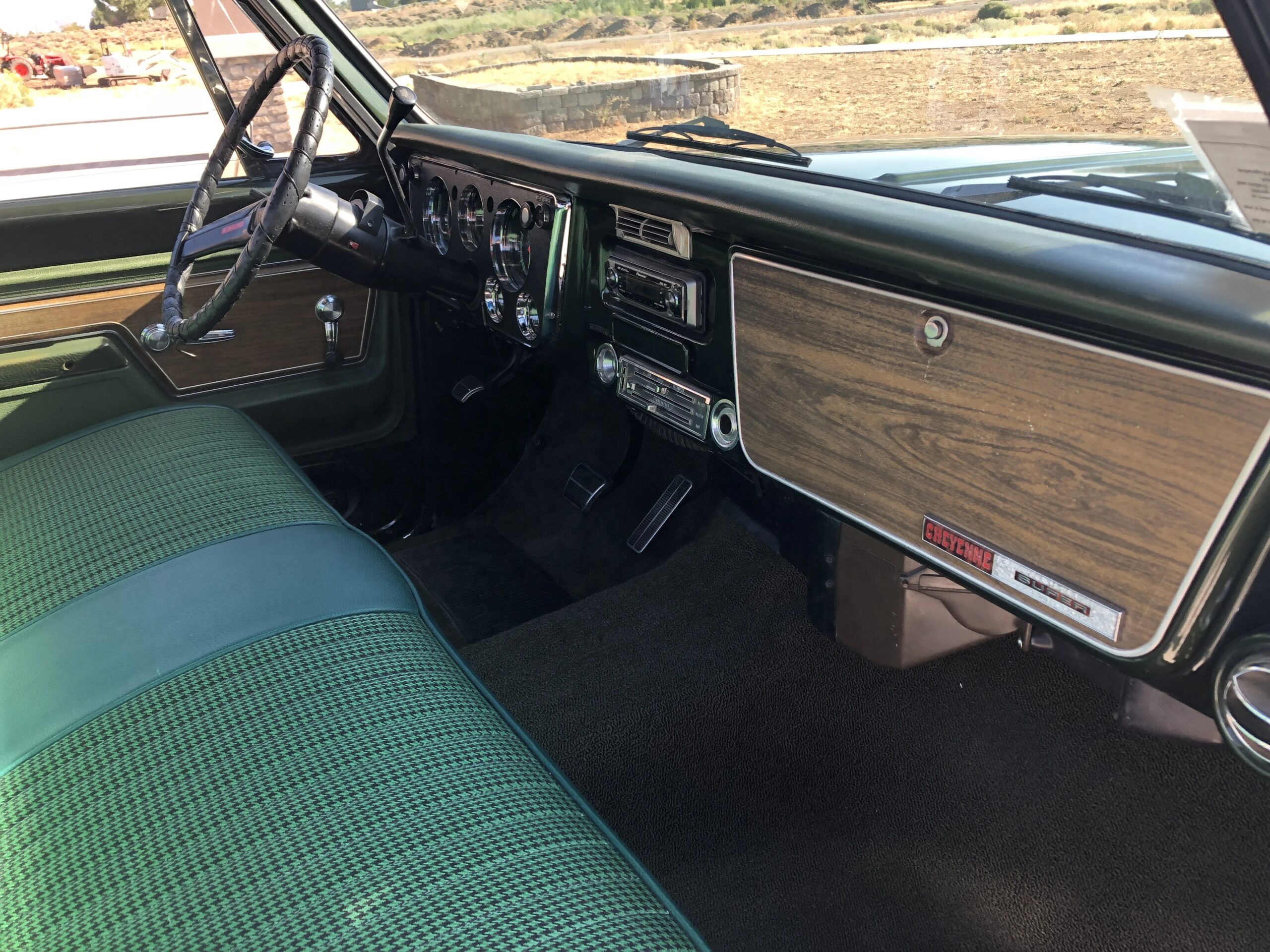 Chevrolet-Ck-truck-cheyenne-super-1972-Green-Green-16