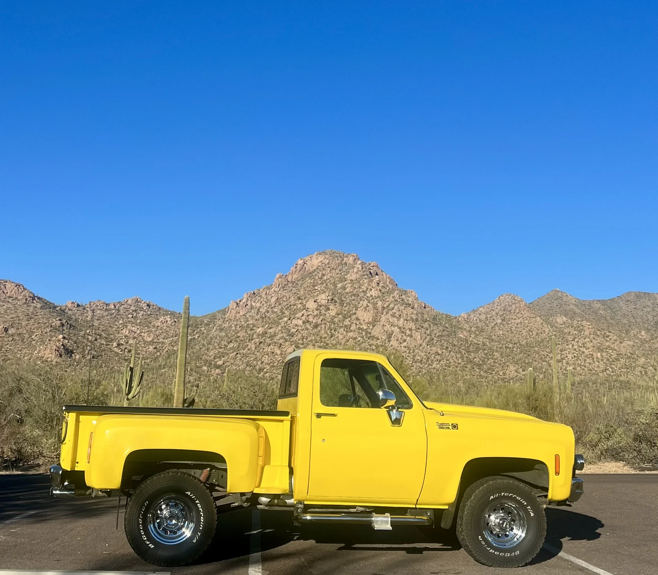 Chevrolet-Ck-truck-k10-1978-Yellow-Gray-1