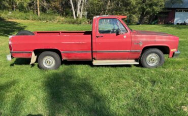 Chevrolet-Ck-truck-scottsdale-1984-Red-Red-1