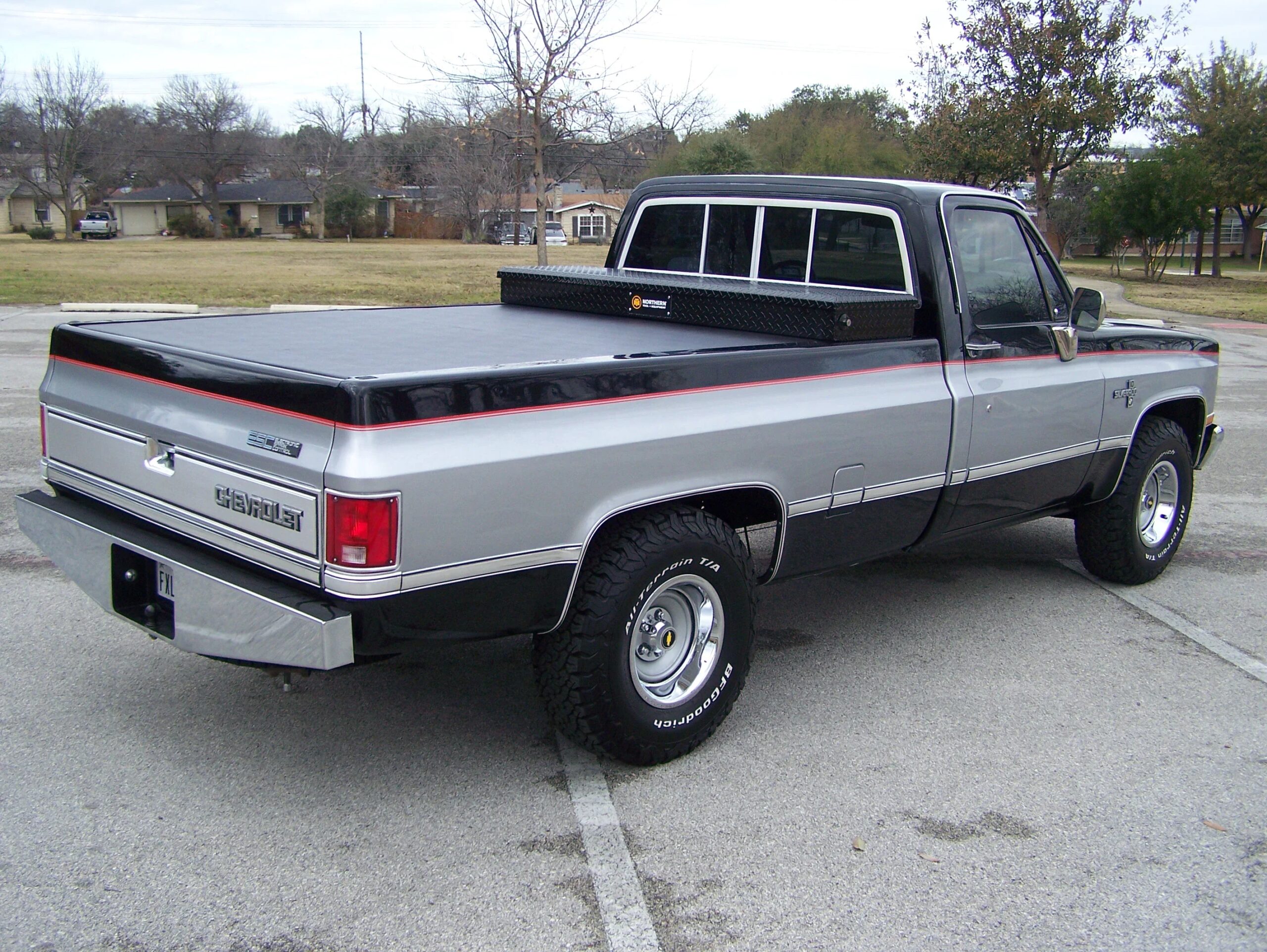 Chevrolet-Ck-truck-silverado-1982-Black-Black-7