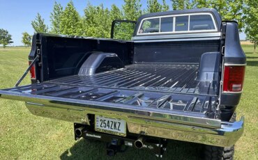 Chevrolet-Ck-truck-silverado-1983-Blue-Blue-2