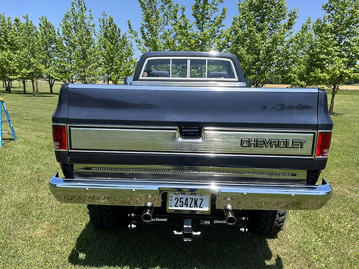 Chevrolet-Ck-truck-silverado-1983-Blue-Blue-23