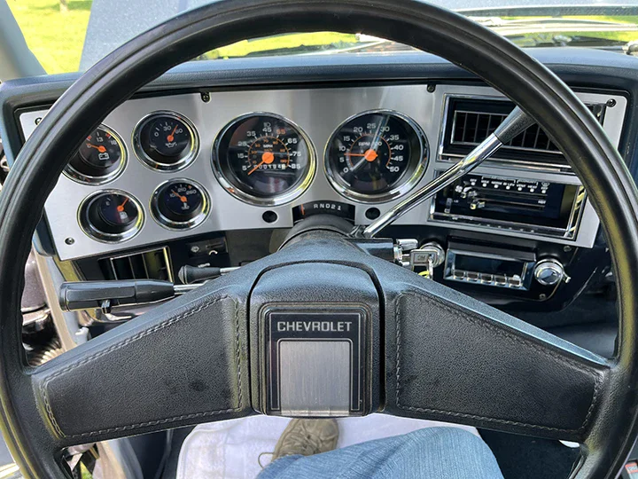Chevrolet-Ck-truck-silverado-1983-Blue-Blue-6