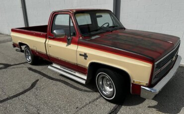 Chevrolet-Ck-truck-silverado-1984-Red-Burgundy-1