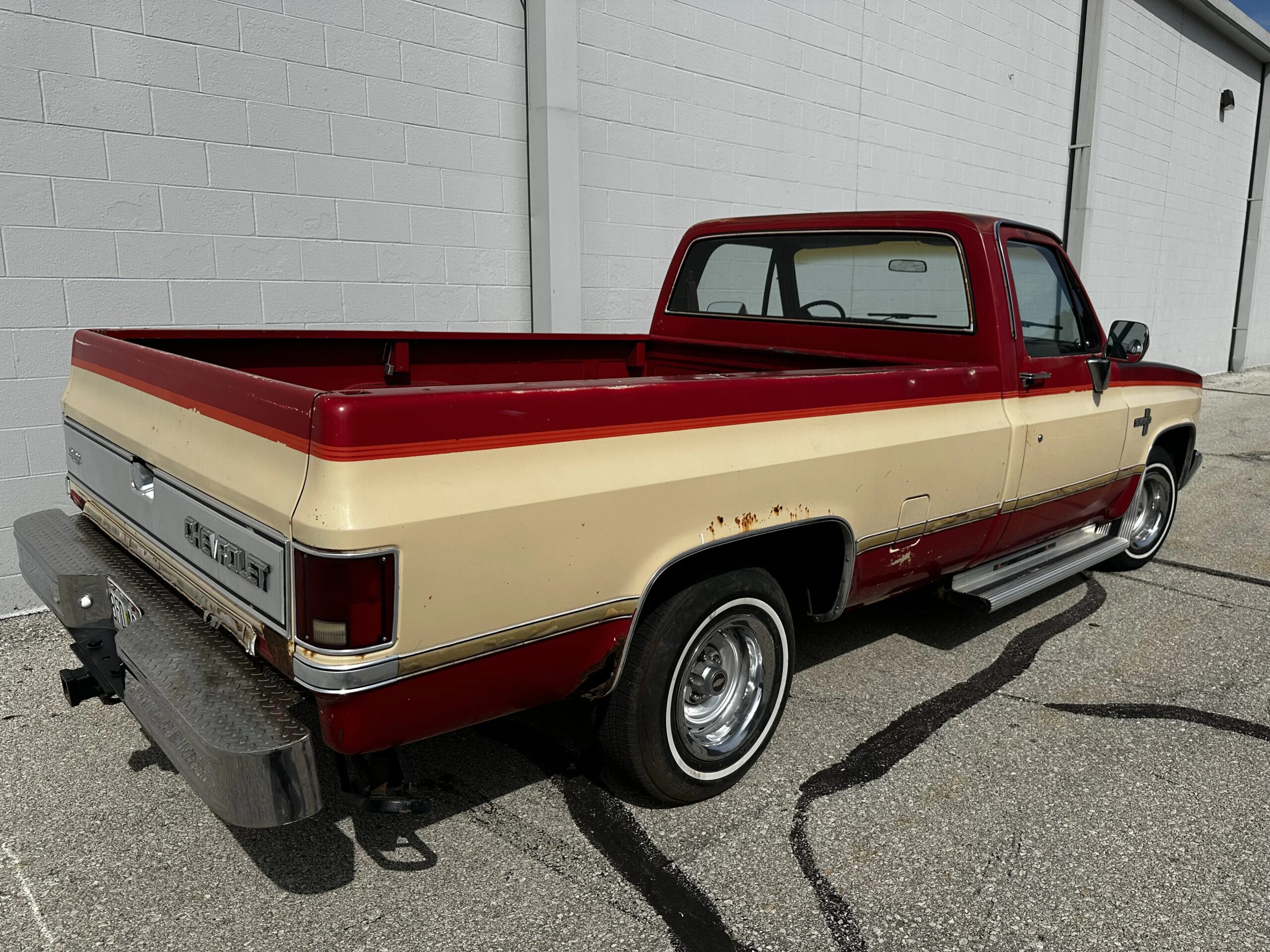 Chevrolet-Ck-truck-silverado-1984-Red-Burgundy-3