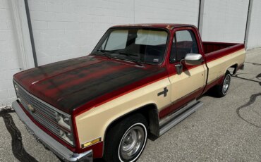 Chevrolet-Ck-truck-silverado-1984-Red-Burgundy