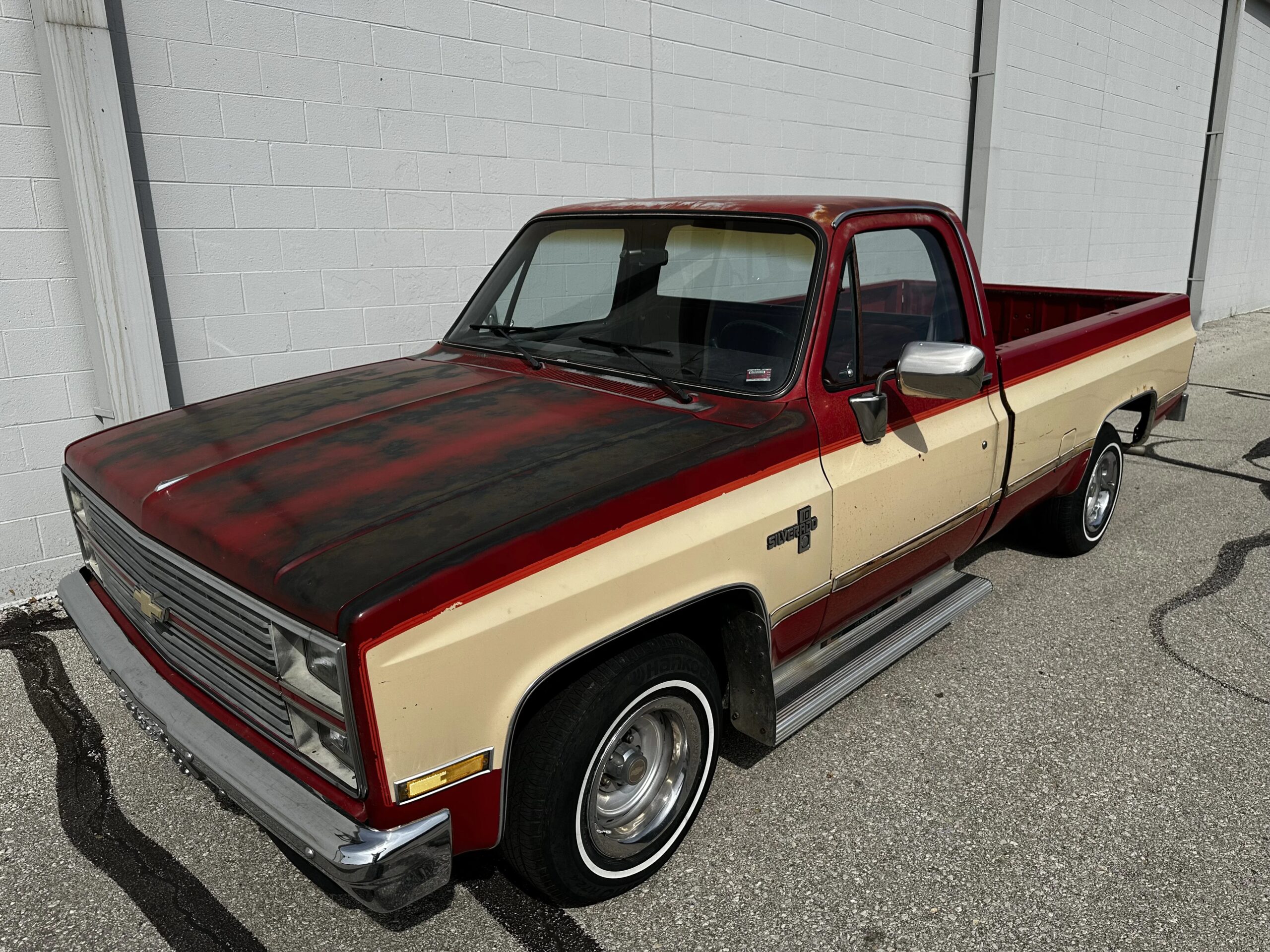 Chevrolet-Ck-truck-silverado-1984-Red-Burgundy