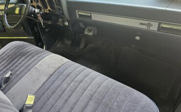 Chevrolet-Ck-truck-silverado-1986-Black-Black-10