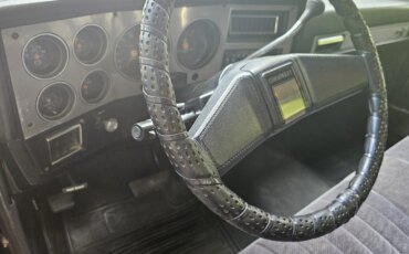 Chevrolet-Ck-truck-silverado-1986-Black-Black-12