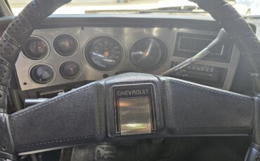 Chevrolet-Ck-truck-silverado-1986-Black-Black-14