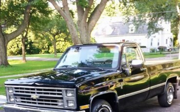 Chevrolet-Ck-truck-silverado-1986-Black-Black-3