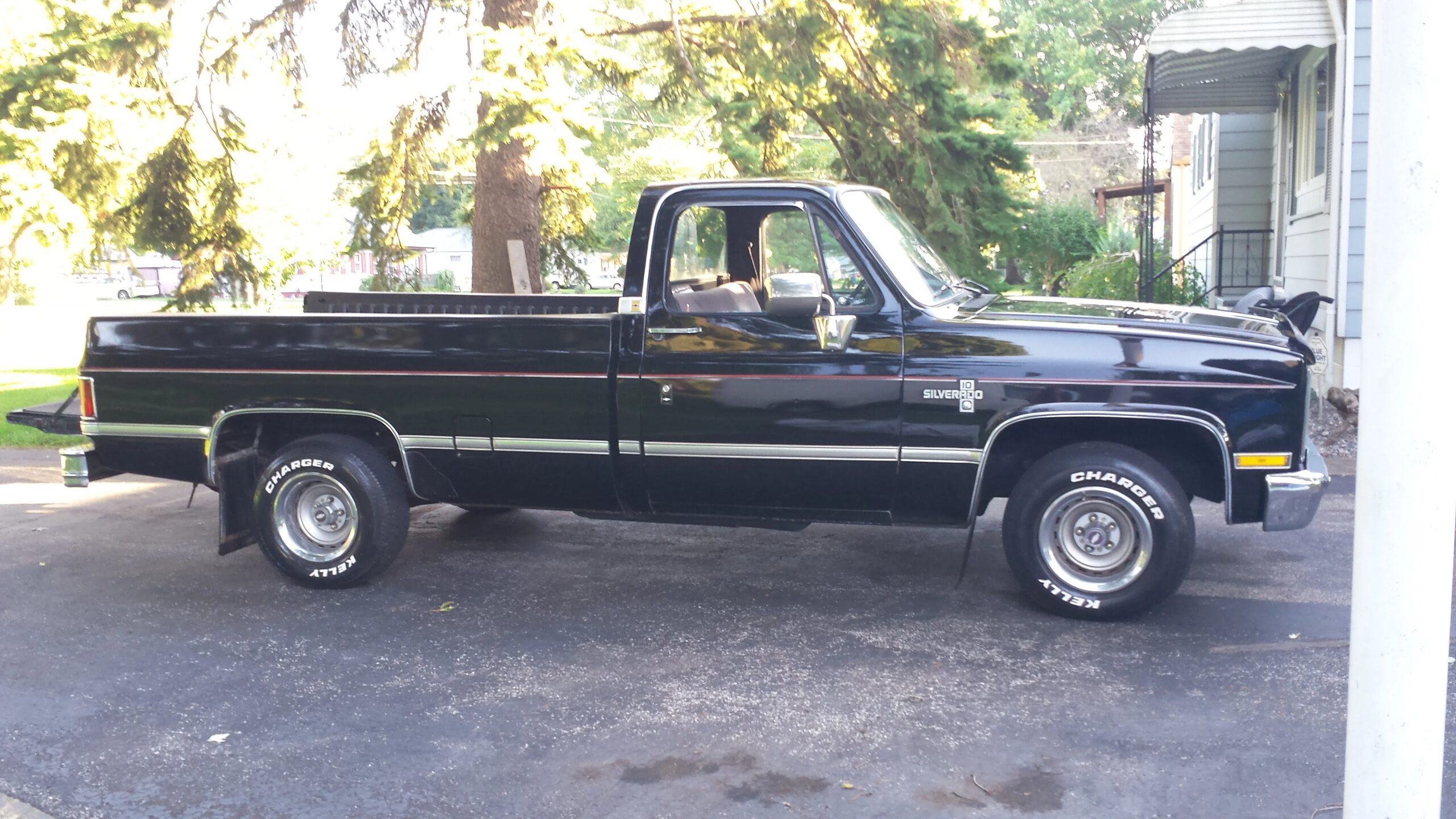 Chevrolet-Ck-truck-silverado-1986-Black-Black-8