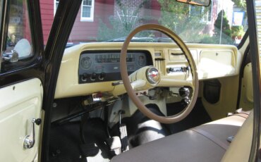 Chevrolet-Ck-trucks-1965-Beige-10