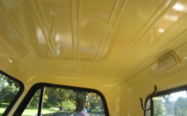 Chevrolet-Ck-trucks-1965-Beige-12
