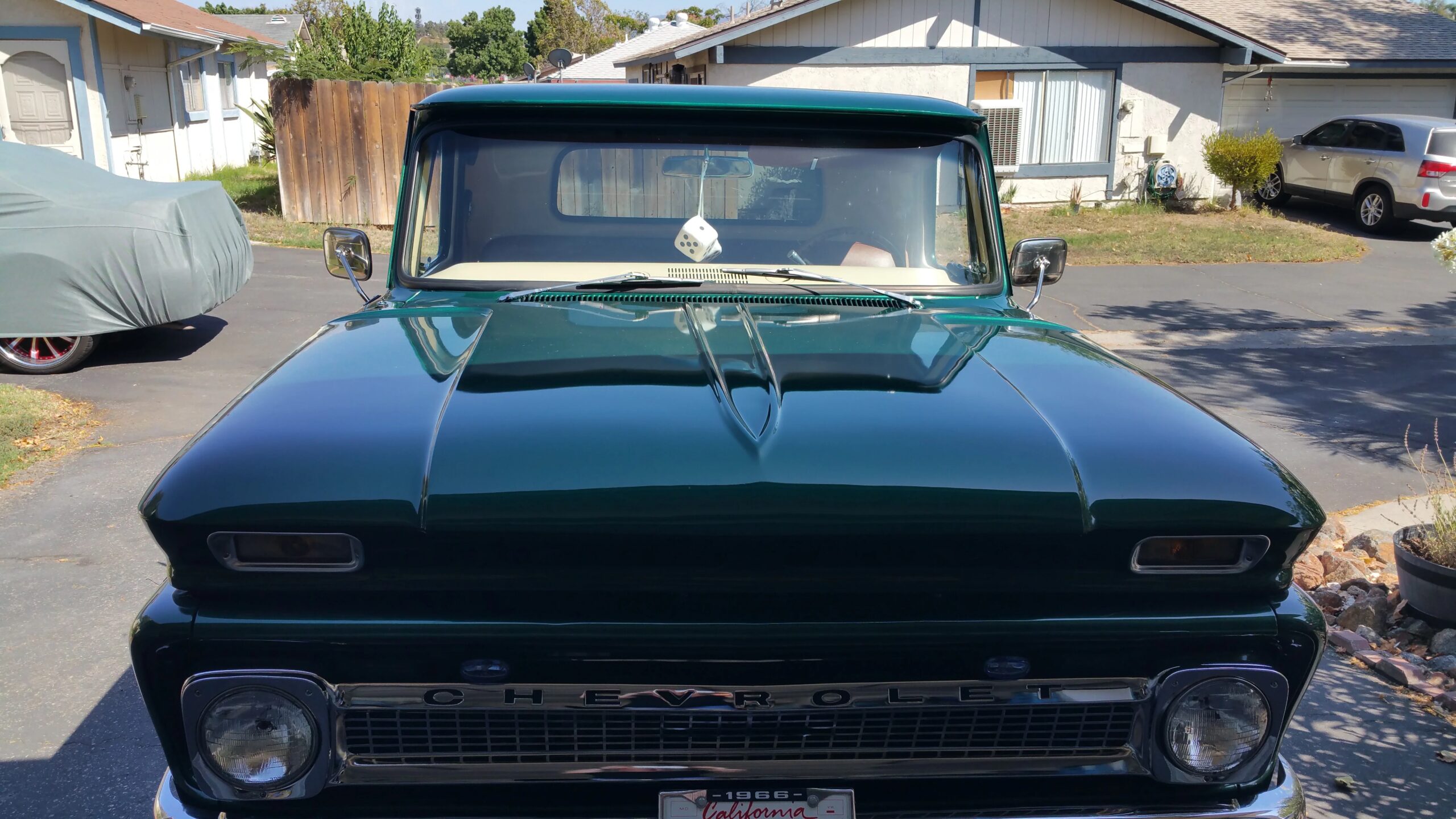 Chevrolet-Ck-trucks-1966-Green-Beige-2