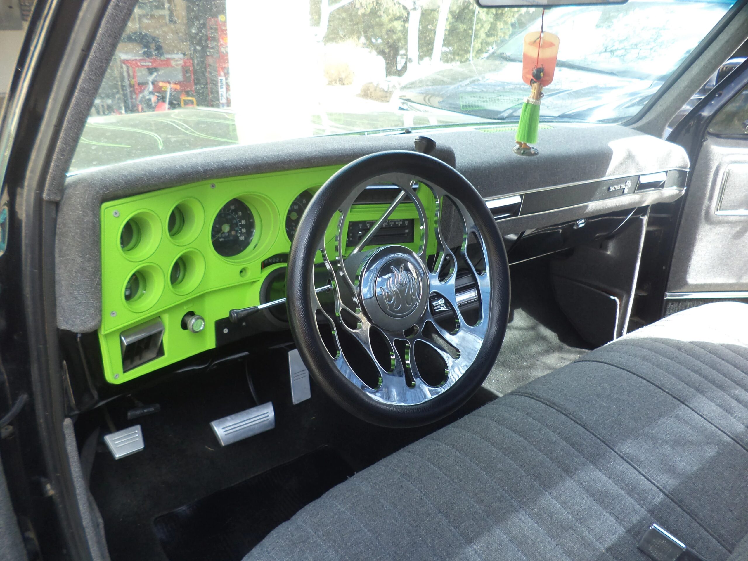 Chevrolet-Ck-trucks-1974-Black-Gray-2
