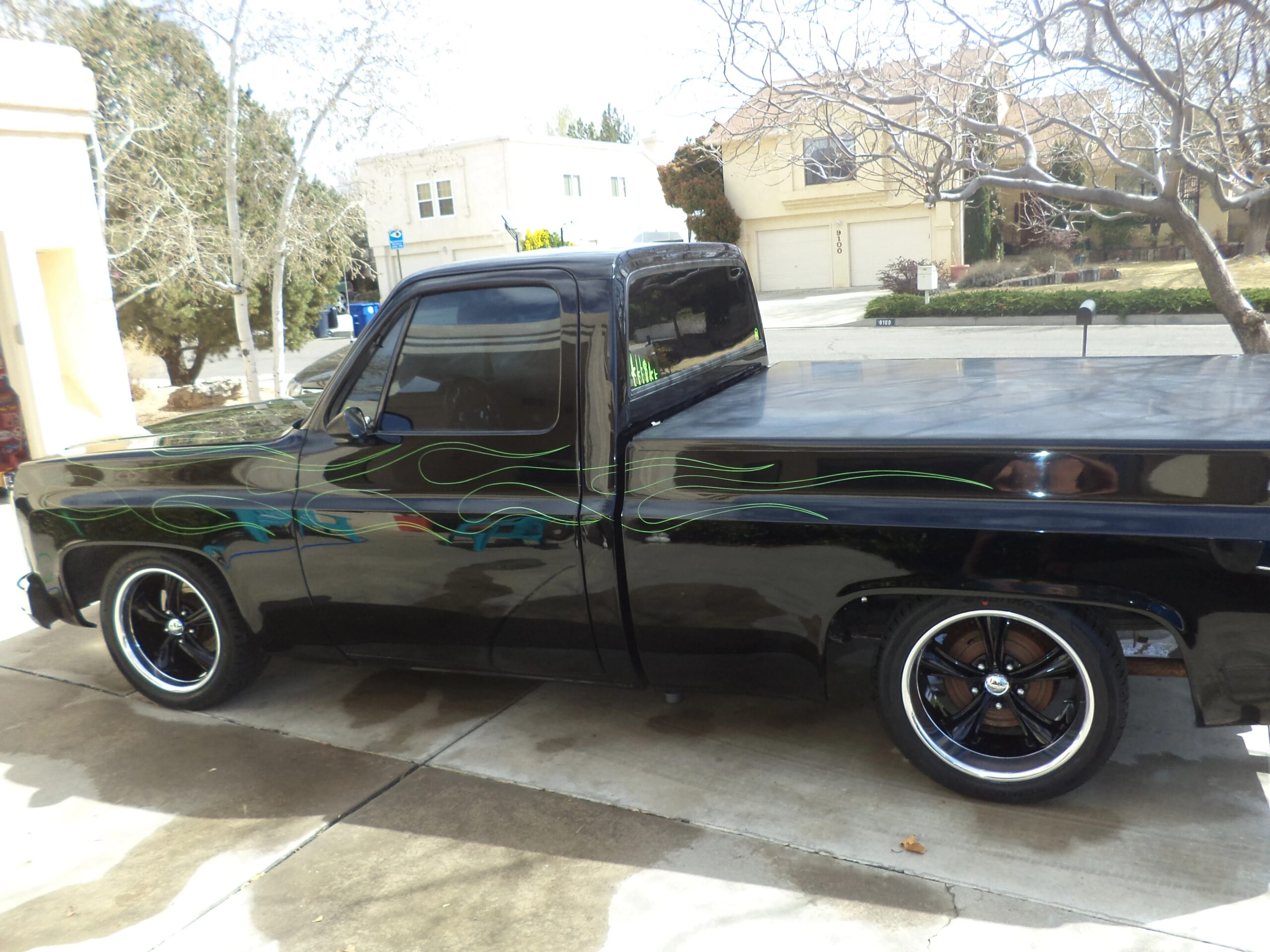 Chevrolet-Ck-trucks-1974-Black-Gray-36