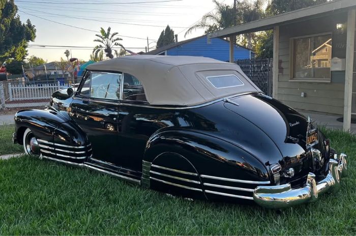 Chevrolet-Convertible-1948-5