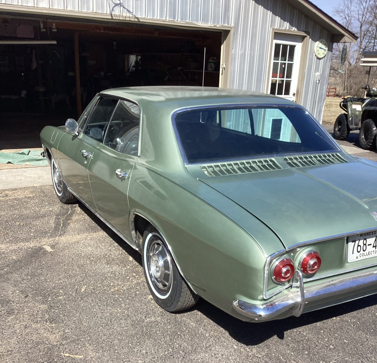 Chevrolet-Corvair-1967-Sedan-6