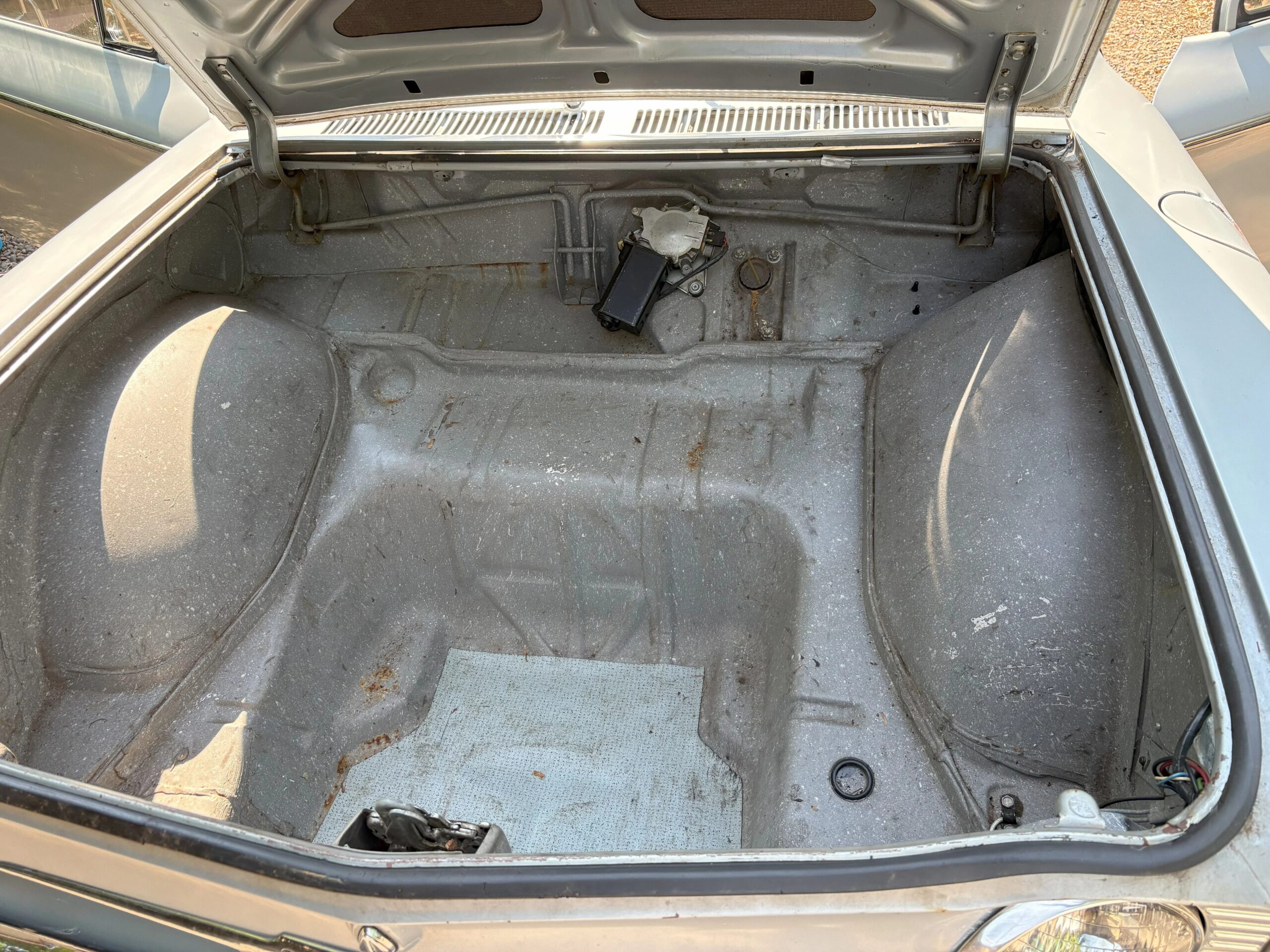 Chevrolet-Corvair-corsa-1961-Gray-Gray-11