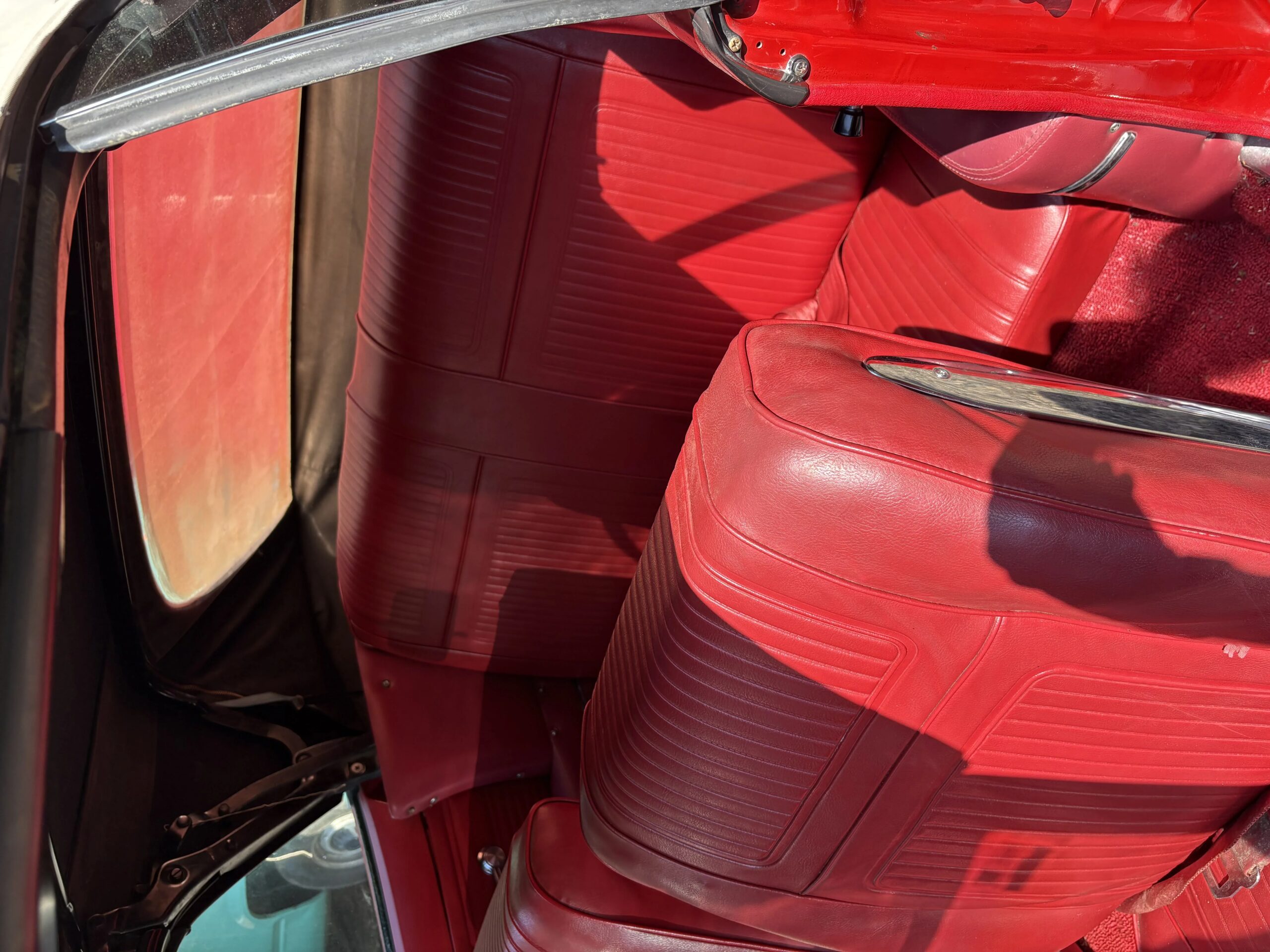 Chevrolet-Corvair-monza-convertible-1965-Red-Red-8