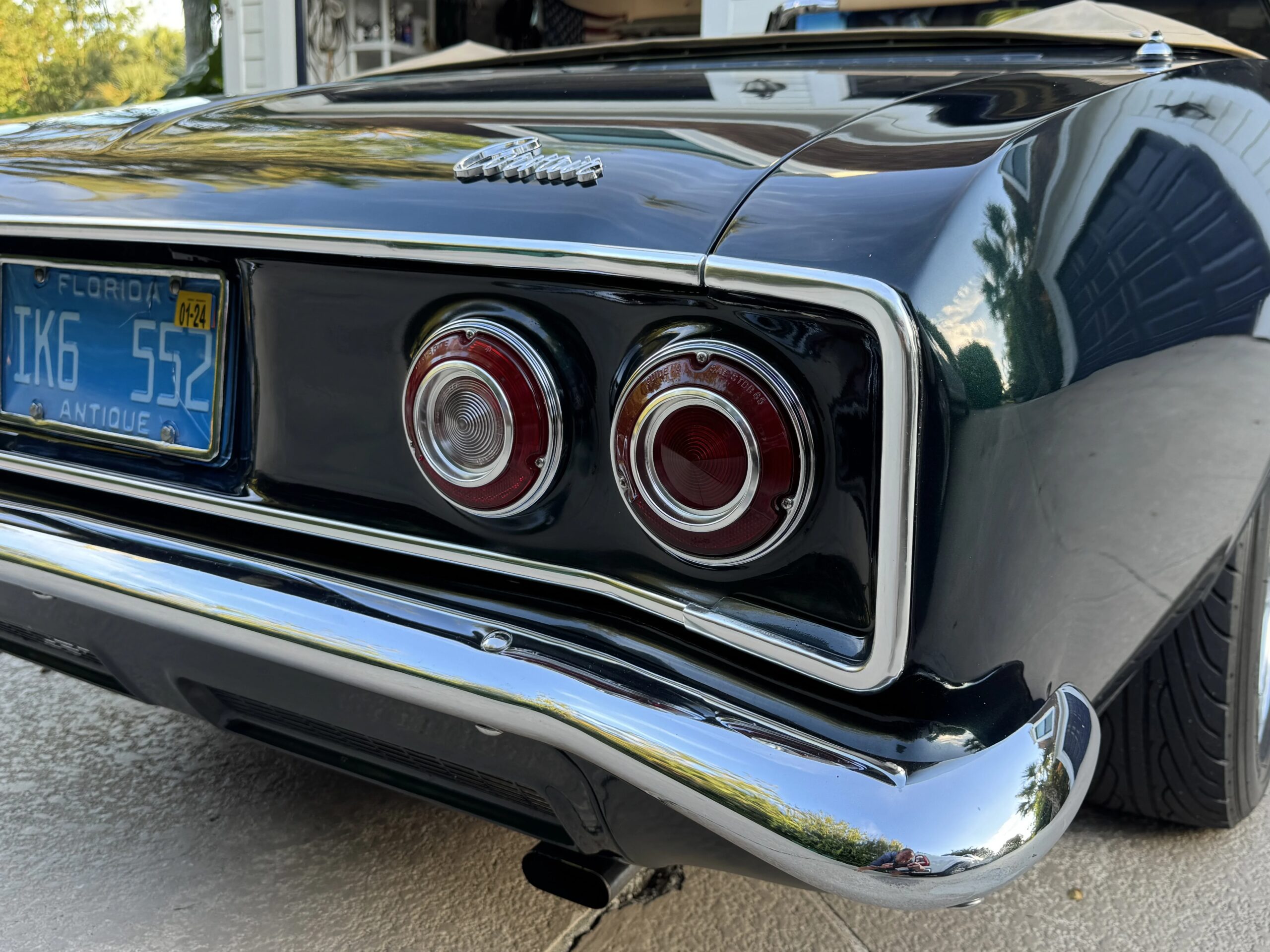 Chevrolet-Corvair-monza-convertible-1965-Tan-21