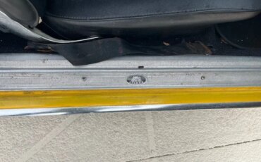 Chevrolet-Corvair-monza-convertible-1965-Yellow-Black-5