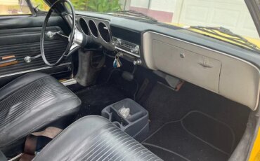 Chevrolet-Corvair-monza-convertible-1965-Yellow-Black-7