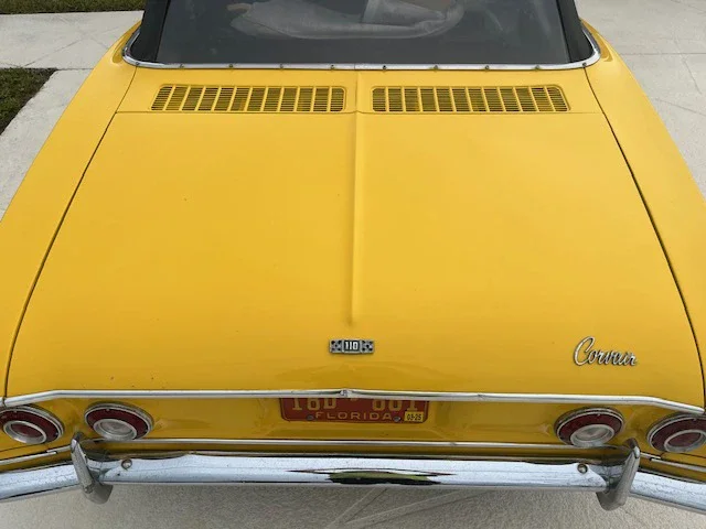 Chevrolet-Corvair-monza-convertible-1965-Yellow-Black-8