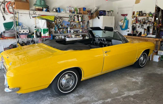 Chevrolet-Corvair-monza-convertible-1965-Yellow-Black-9