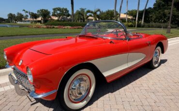 Chevrolet-Corvette-1956-Convertible-1