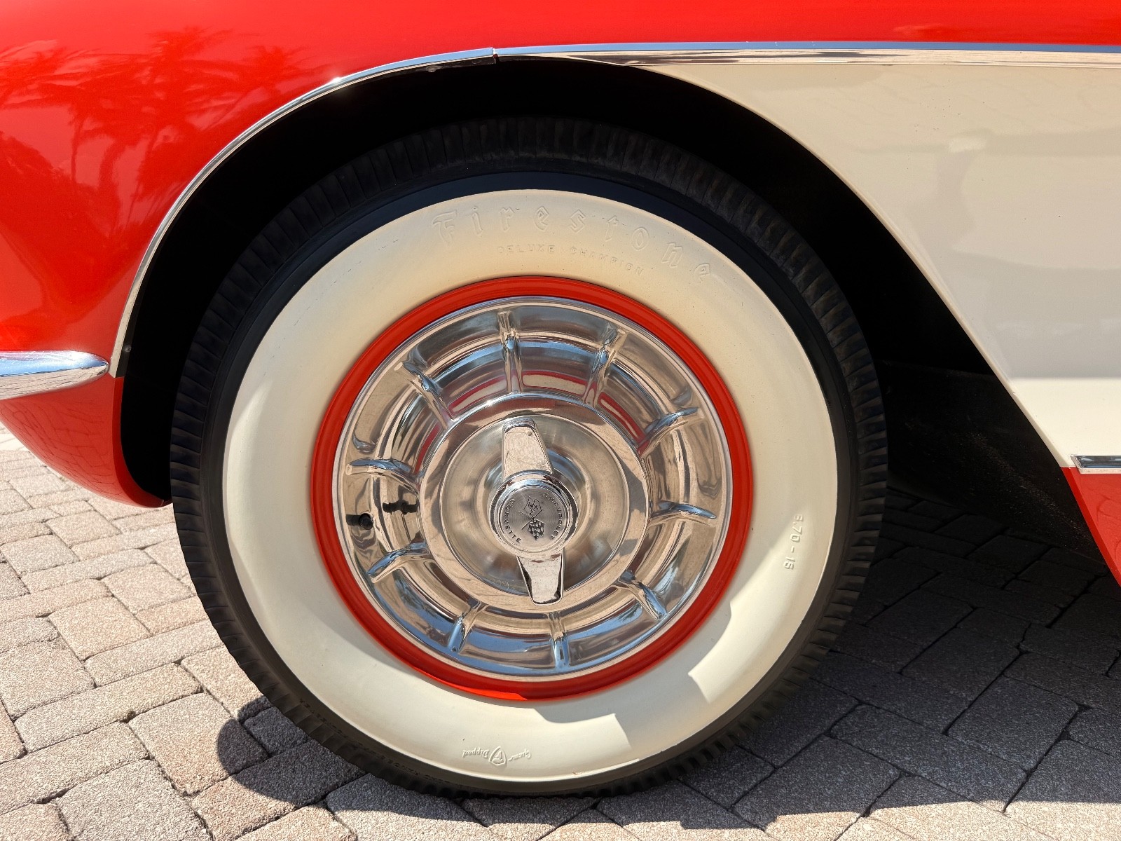 Chevrolet-Corvette-1956-Convertible-18