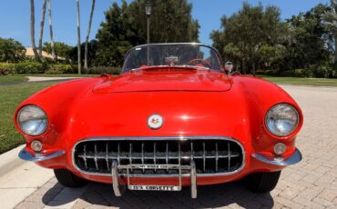Chevrolet-Corvette-1956-Convertible-2