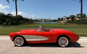 Chevrolet-Corvette-1956-Convertible