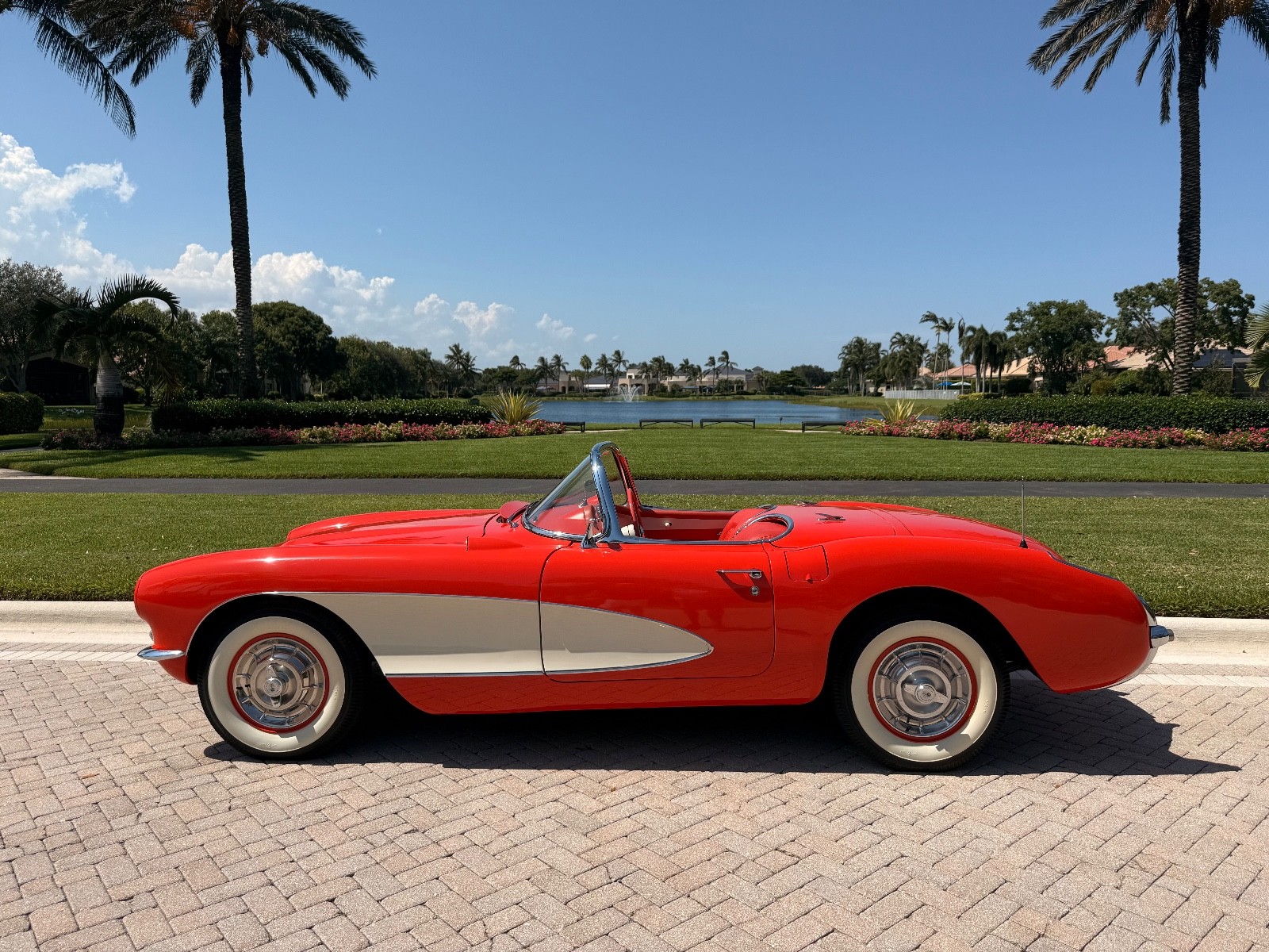 Chevrolet Corvette 1956 Convertible