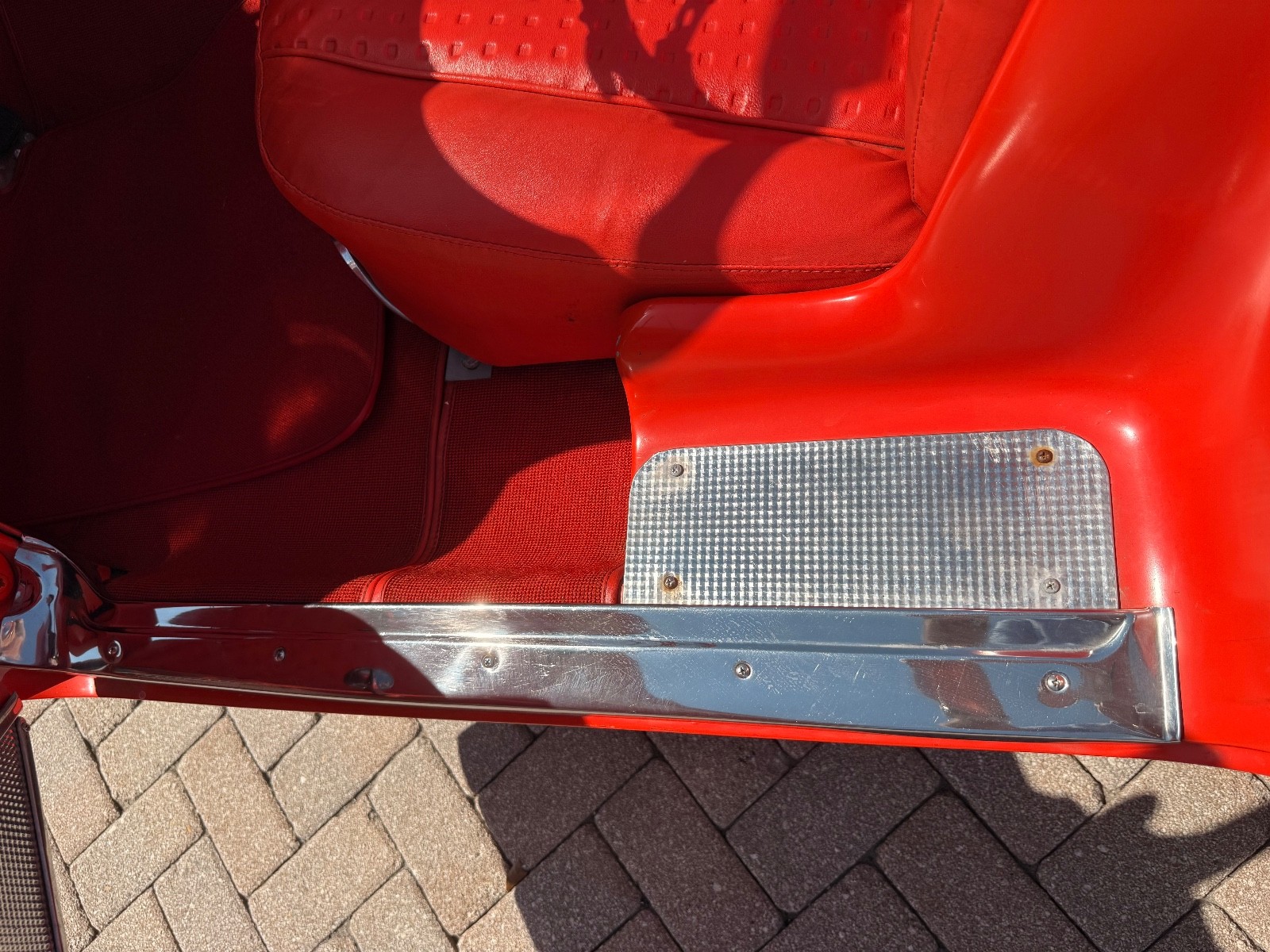 Chevrolet-Corvette-1956-Convertible-35