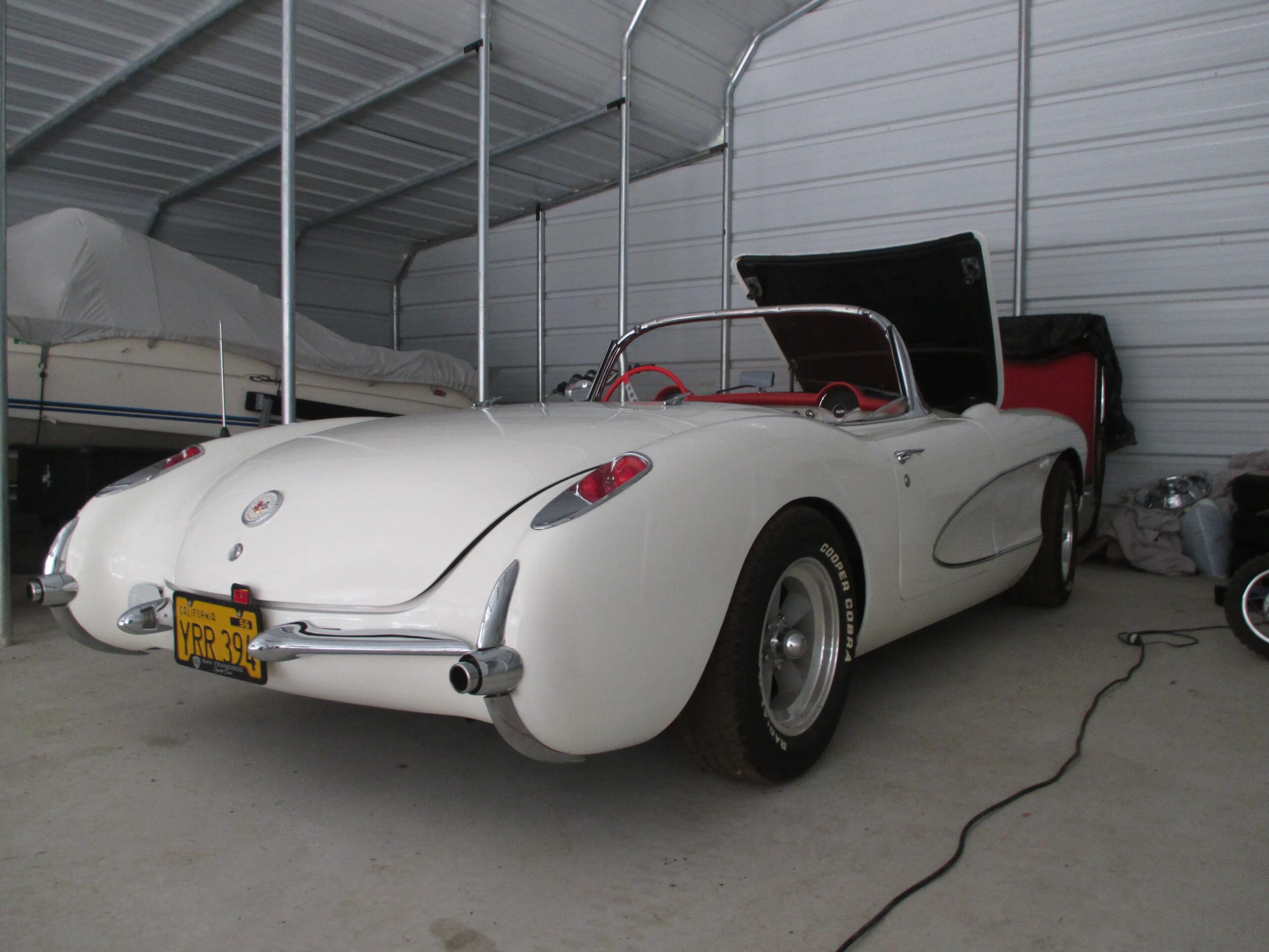 Chevrolet-Corvette-1956-White-Red-9