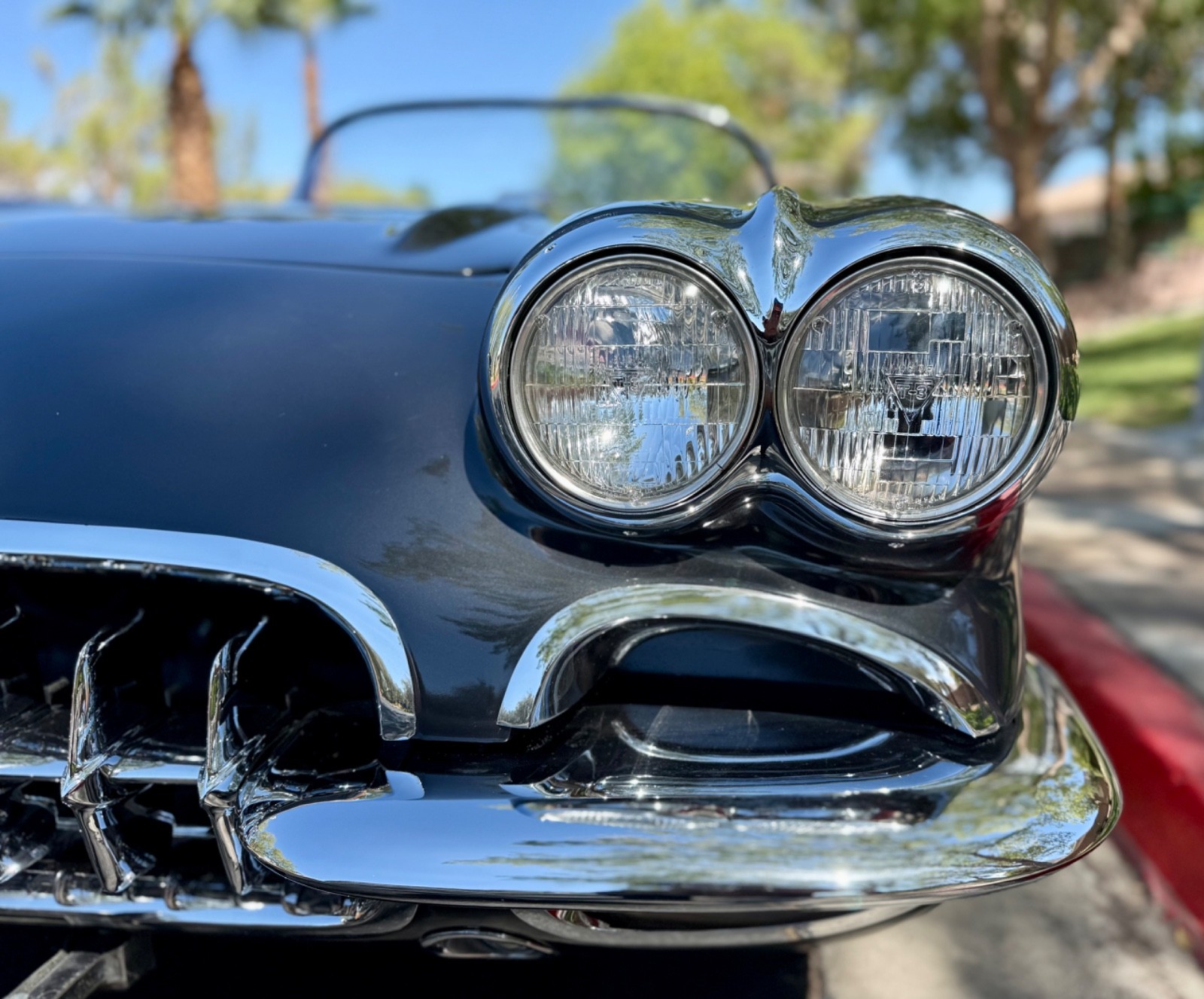 Chevrolet-Corvette-1958-16