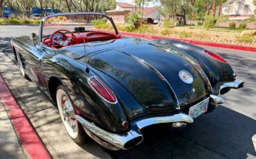 Chevrolet-Corvette-1958-2