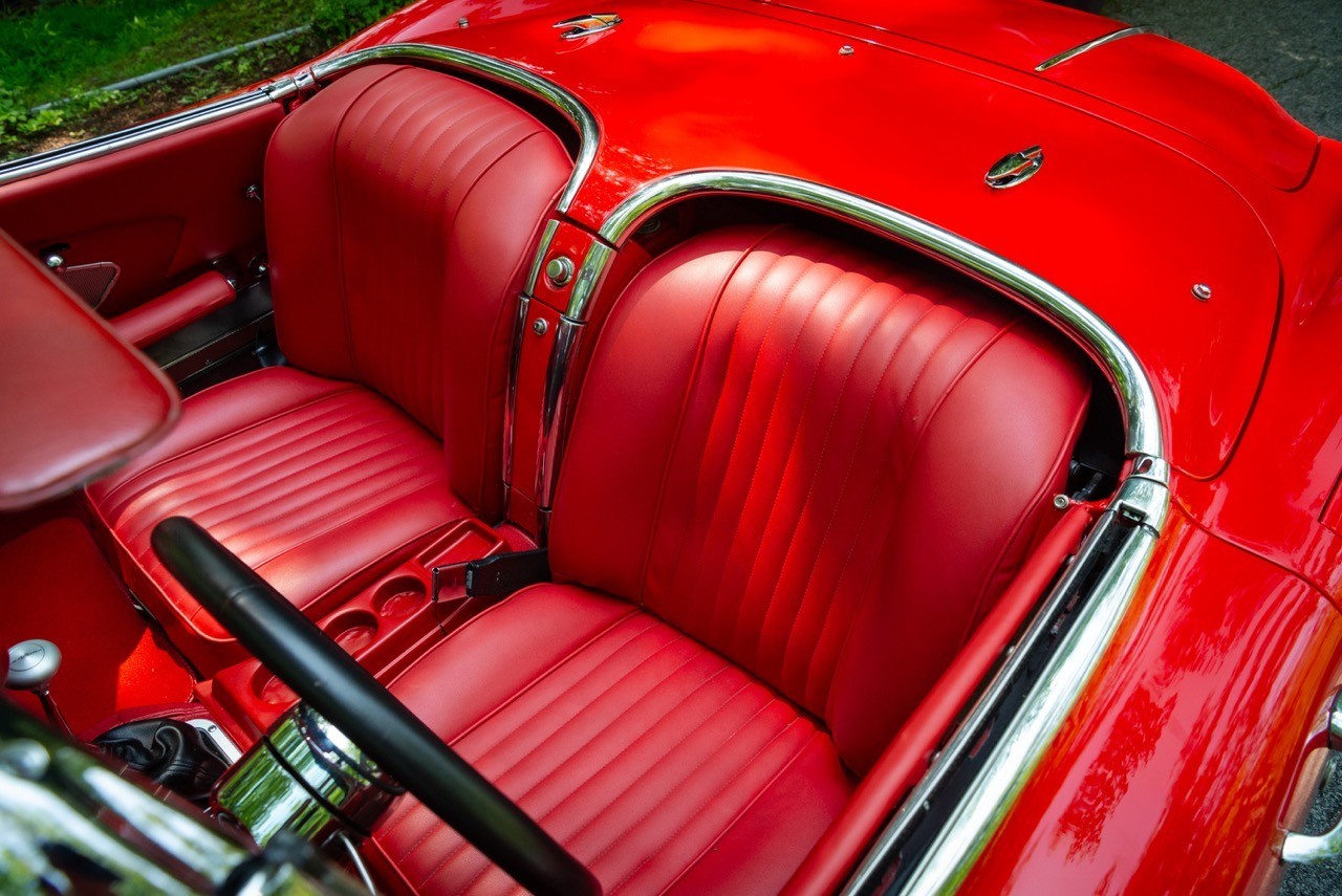 Chevrolet-Corvette-1958-Convertible-10