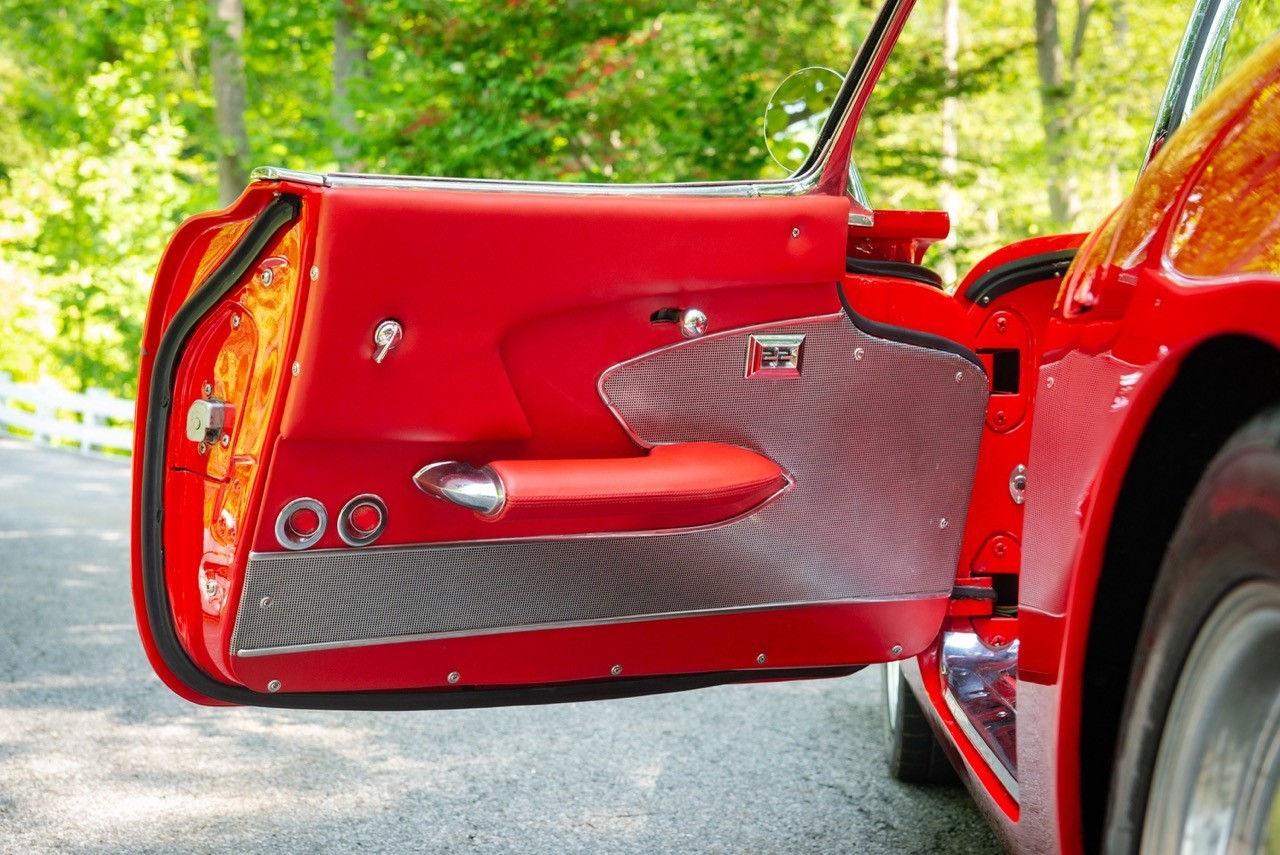 Chevrolet-Corvette-1958-Convertible-17