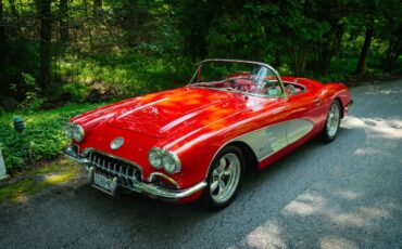 Chevrolet-Corvette-1958-Convertible-4