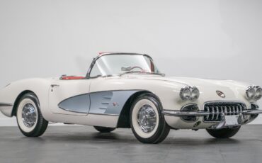 Chevrolet-Corvette-1960-6