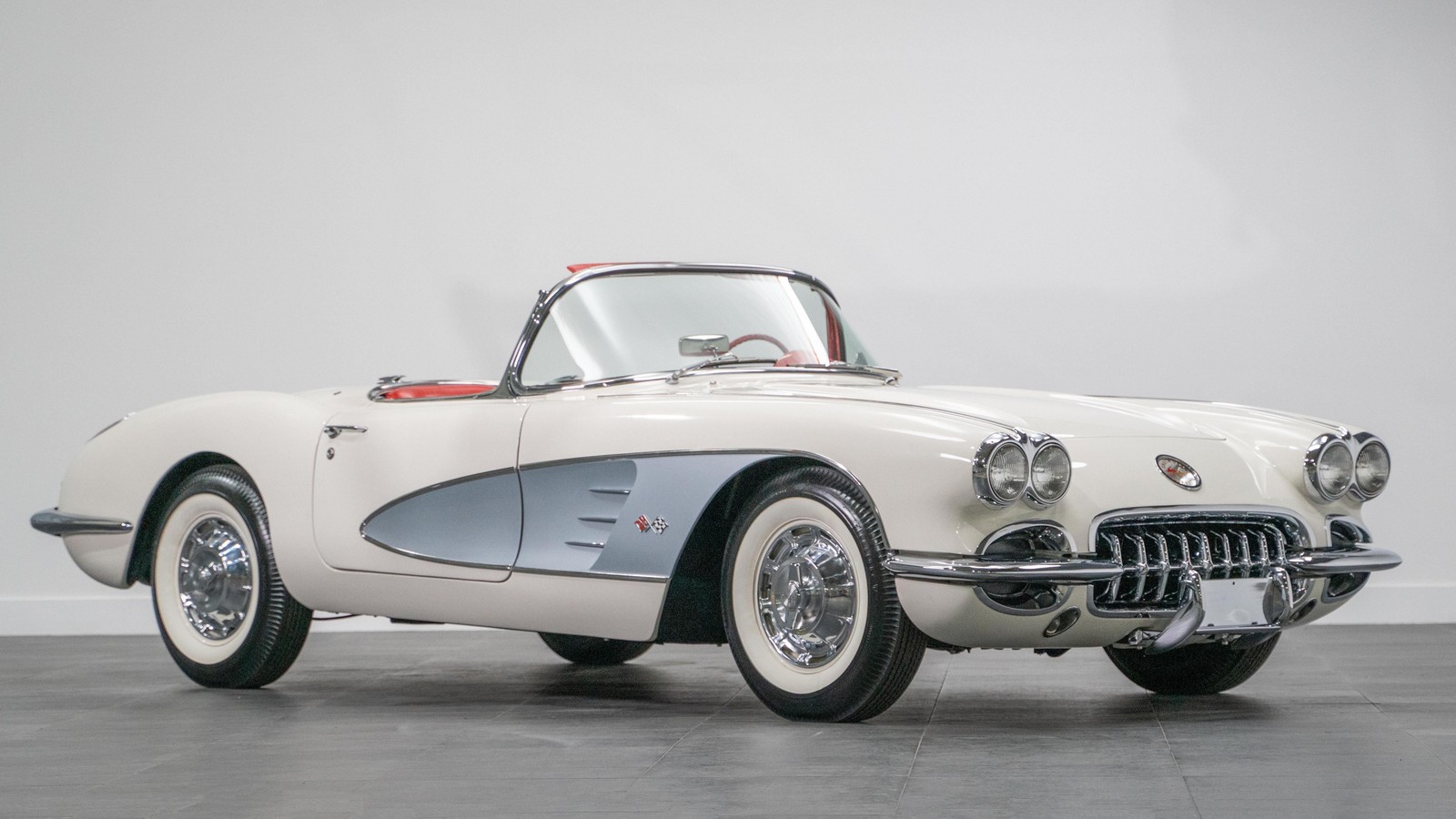 Chevrolet-Corvette-1960-6