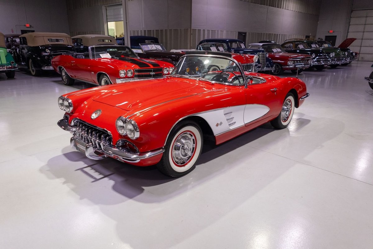 Chevrolet-Corvette-1960-Convertible-14