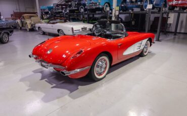 Chevrolet-Corvette-1960-Convertible-18