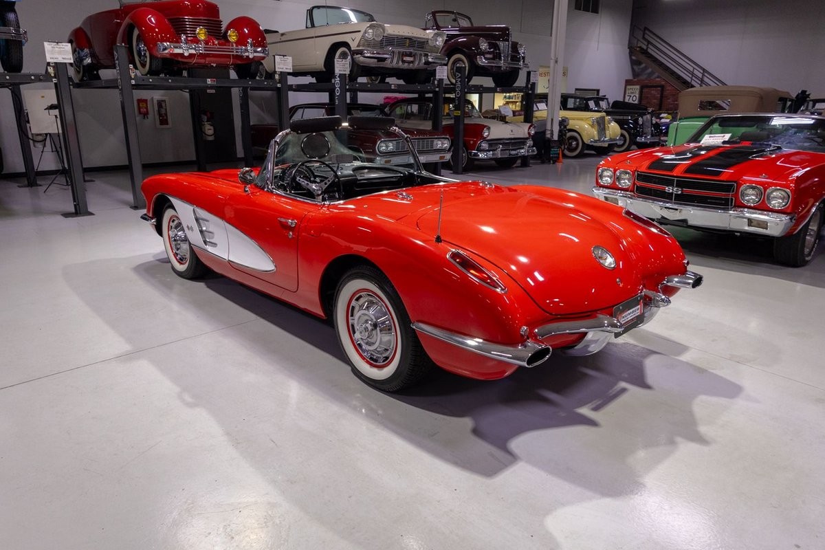 Chevrolet-Corvette-1960-Convertible-20