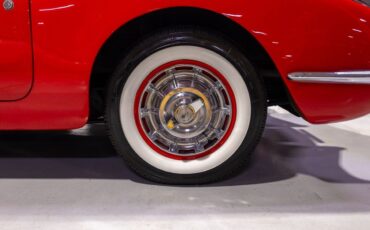 Chevrolet-Corvette-1960-Convertible-25