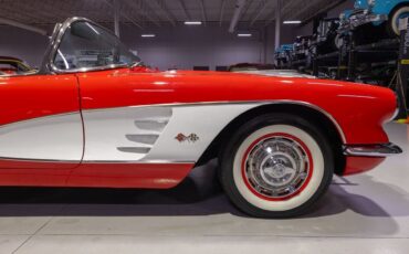 Chevrolet-Corvette-1960-Convertible-28