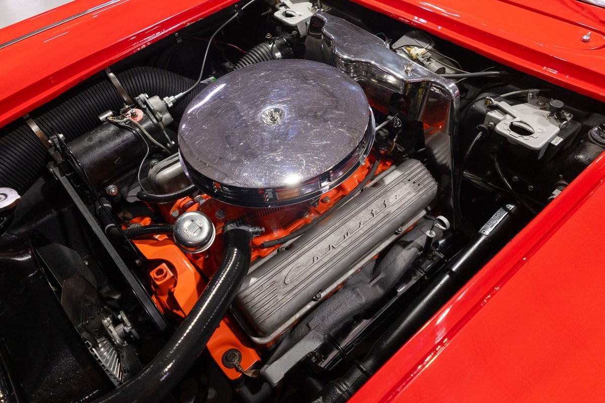 Chevrolet-Corvette-1960-Convertible-34